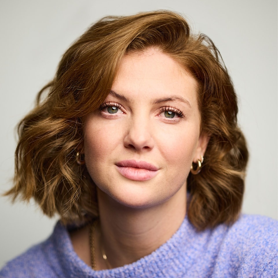 Alternative headshot 1